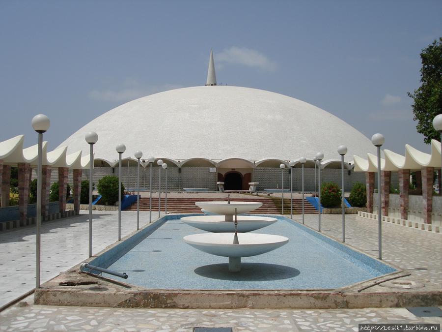 Мечеть Общества Национальной Защиты (фото из интернета) Карачи, Пакистан