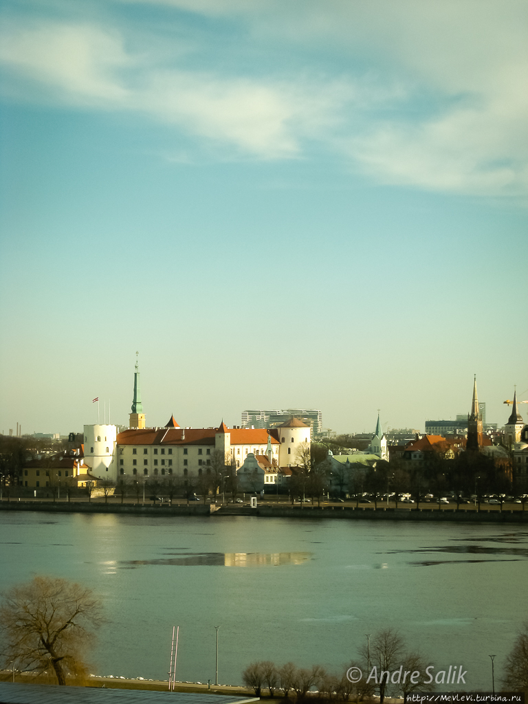 Первый весенний погожий мартовский денёк Рига, Латвия