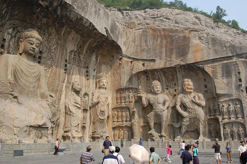 Пещеры Лунмэнь / Longmen Grottoes