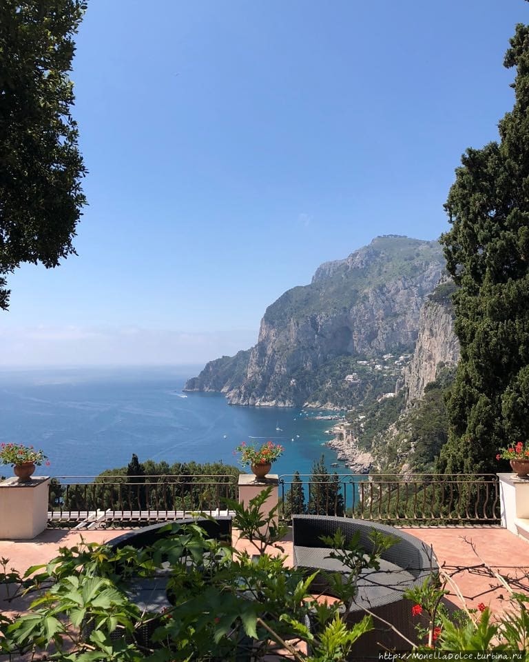 Capri: пешеходный маршрут Belvedere Tragara-Arco Naturale Остров Капри, Италия