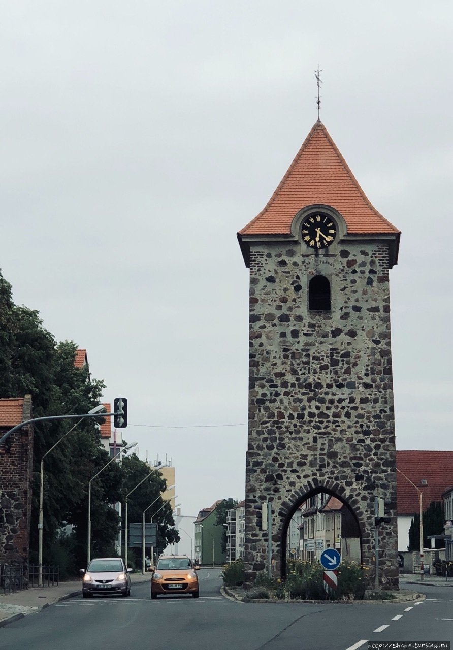 Широкая Уличная Башня Цербст, Германия