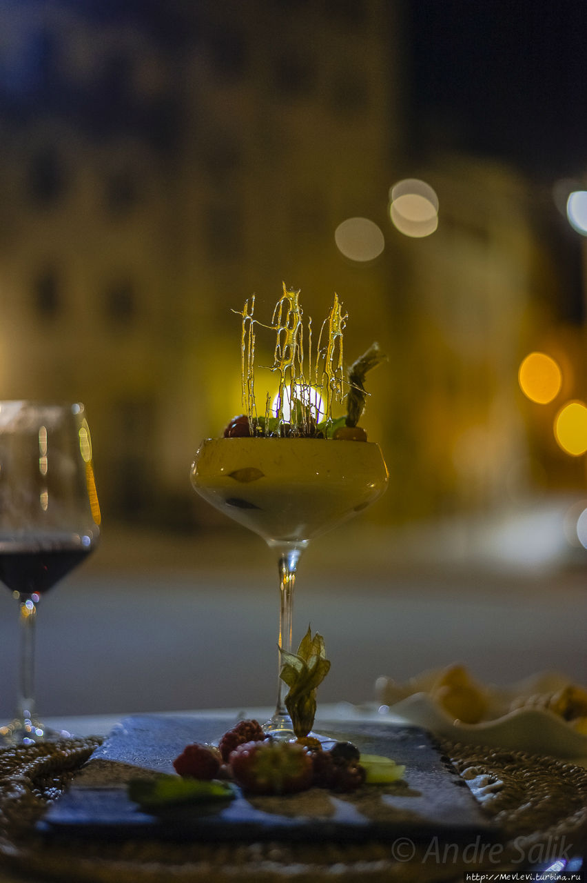 Улица, Тоскана, ночь Ареццо, Италия