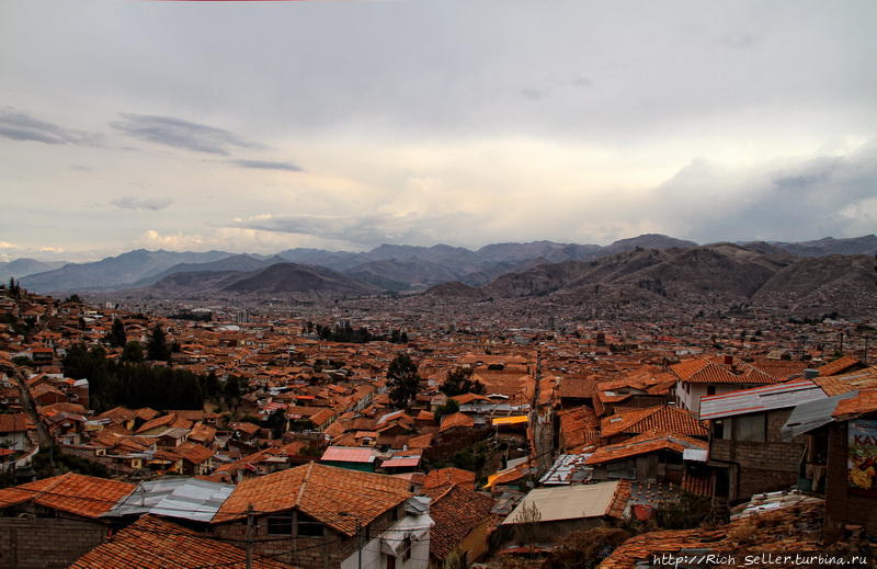 Город Куско расположен в районе долины Урубамба в Андах на высоте более 3500 метров над уровнем моря.