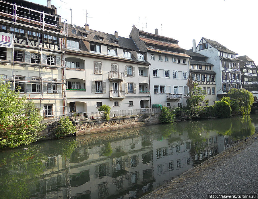 Этот квартал кажется ожившей сказкой братьев Гримм на реке Иль. Страсбург, Франция