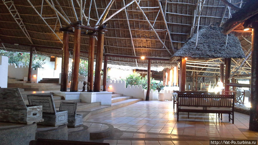 Территория отеля. Занзибар, Танзания