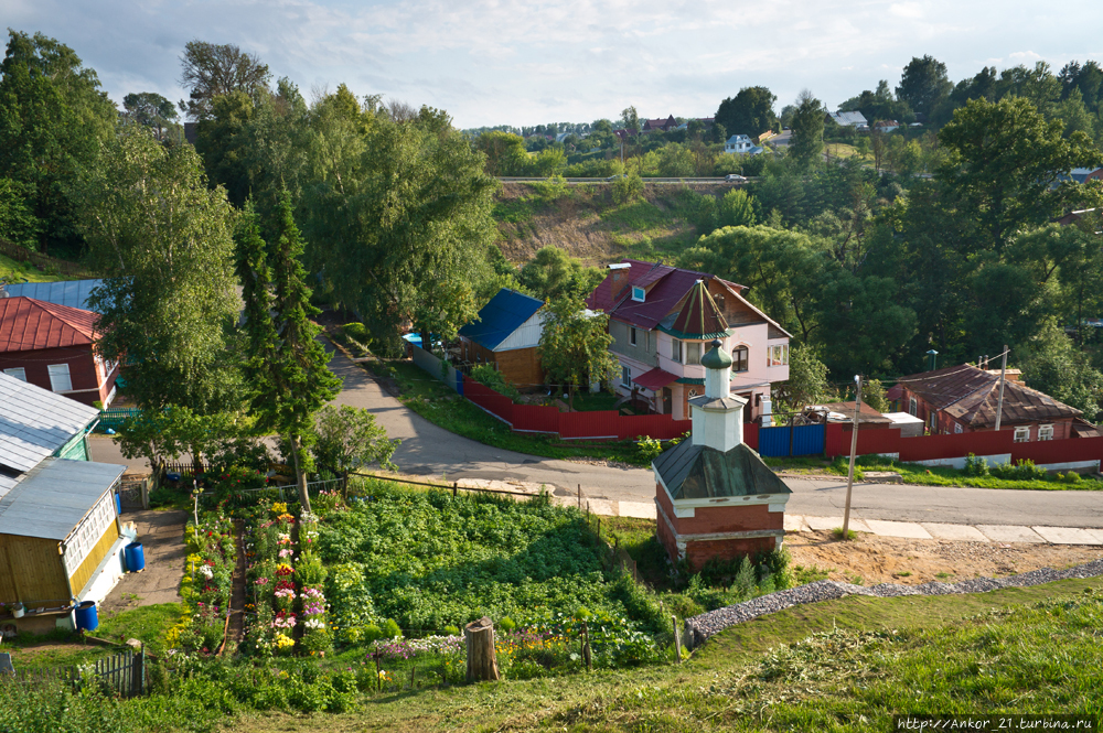 Сказочный замок и лазурные берега Можайск, Россия