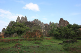 Вид с боку на храм Пном-Бакенг. Фото из интернета