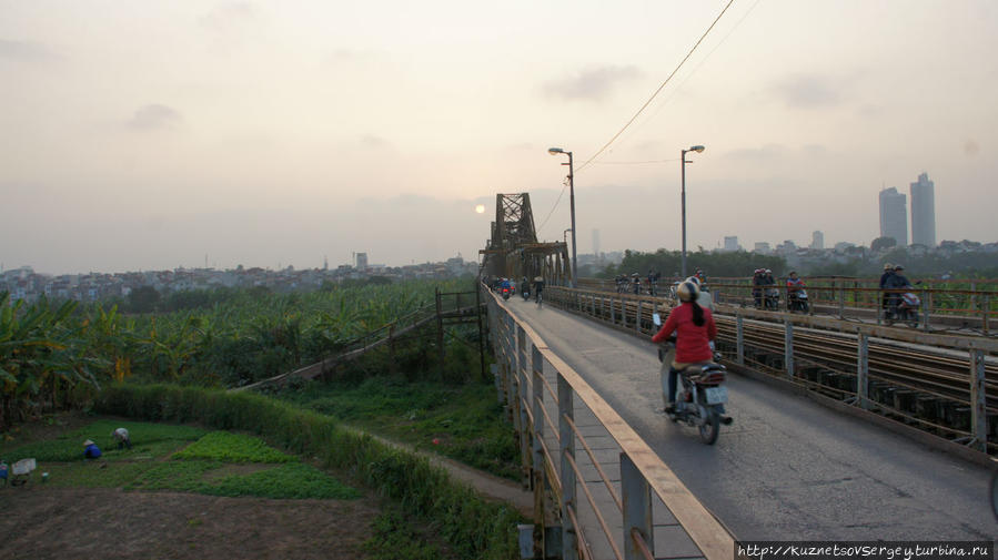 Мост Лонг Бьен Ханой, Вьетнам
