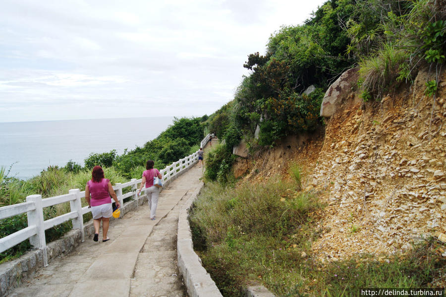 Дорожка к маяку Юго-Центральное побережье, Вьетнам