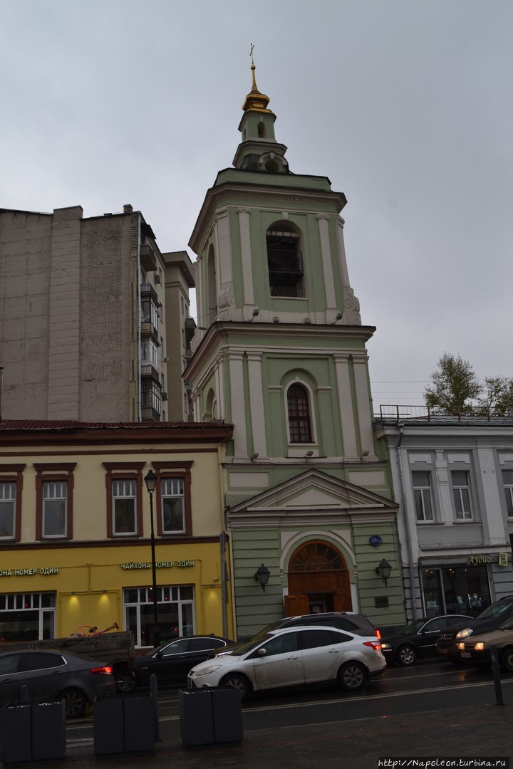 Колокольня церкви св. Иоанна Предтечи Москва, Россия