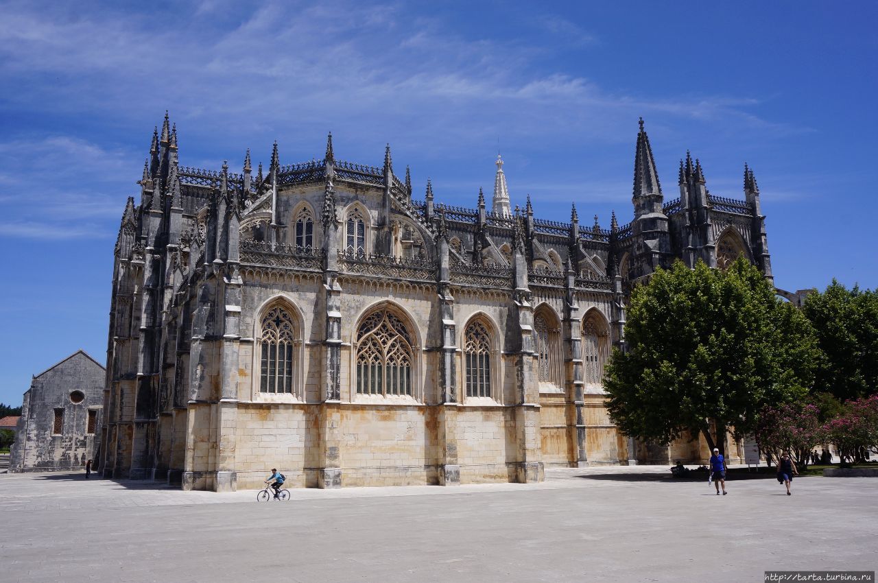 Красавец — монастырь, увековечивший триумф Баталья, Португалия