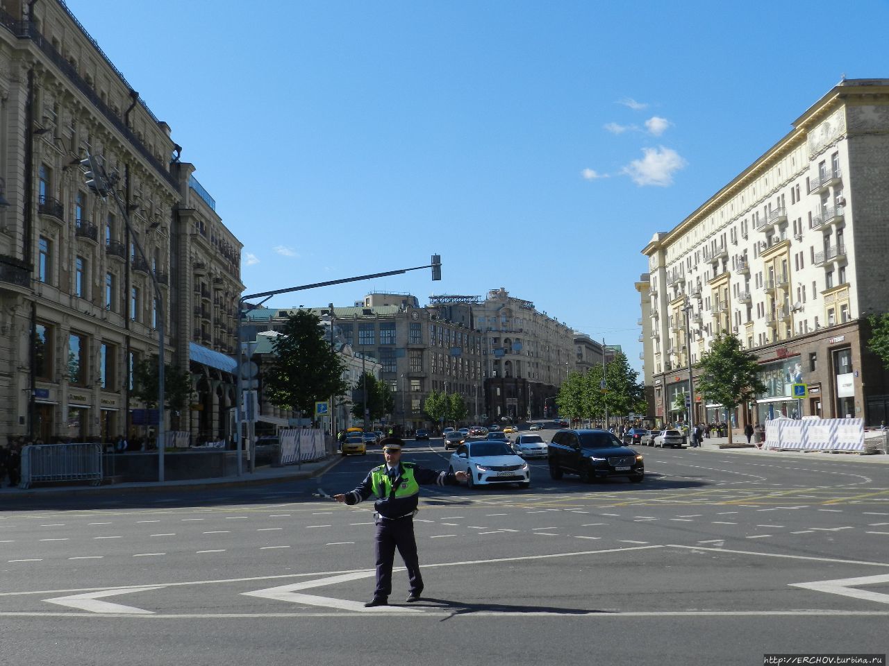 Москва: Октябрь 1917 — июль 2018 Москва, Россия