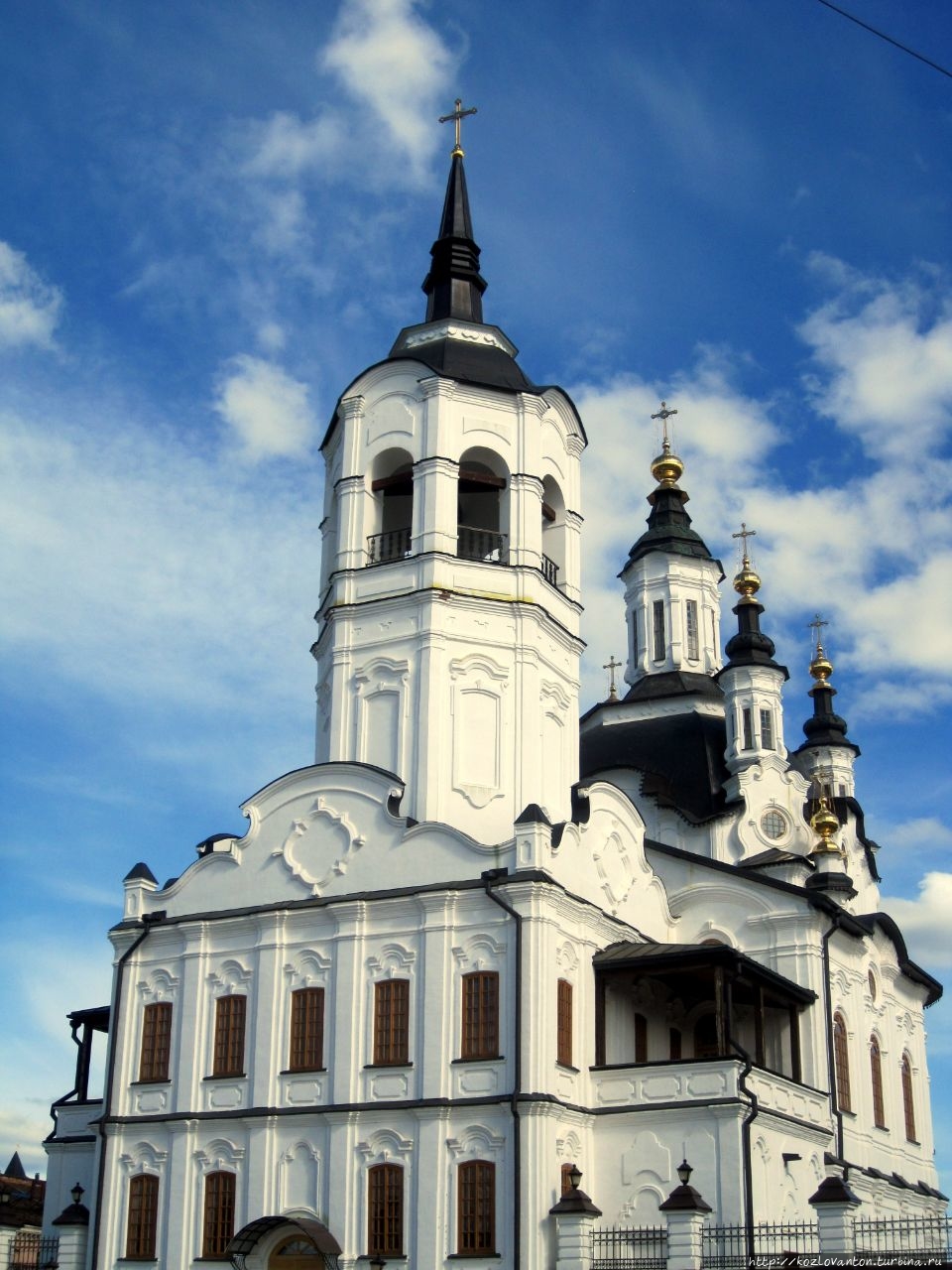 Здесь в 1828-32 г.г. отбывал церковное покаяние автор романса Соловей А.А.Алябьев, а в 1836-39 г.г. в приходе проживал автор Конька-горбунка П.П.Ершов. Тобольск, Россия