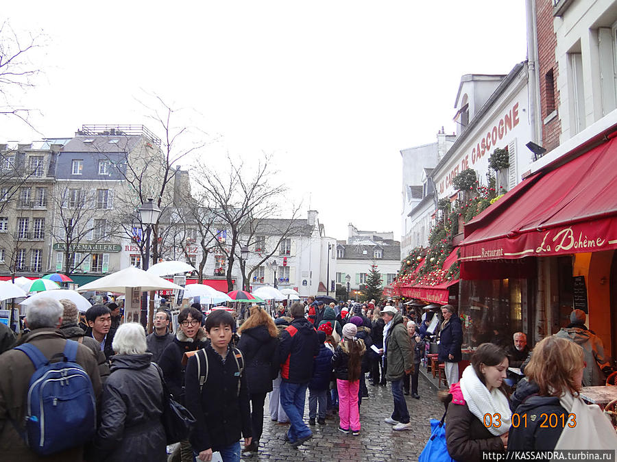 Раздражающая всех площадь Тертр Париж, Франция