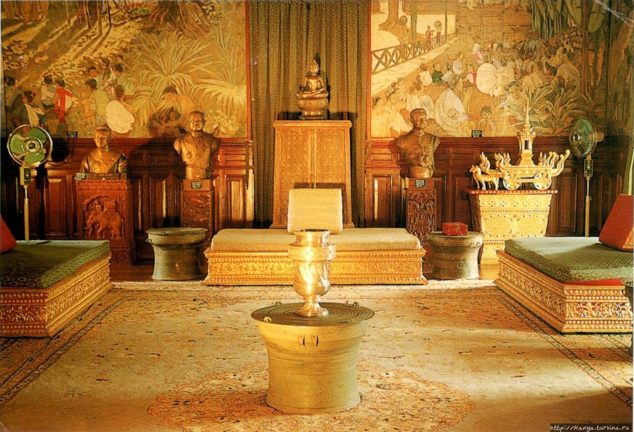 Дворцовый музей. Фото из интернета Дворцовый музей. Фото из интернета