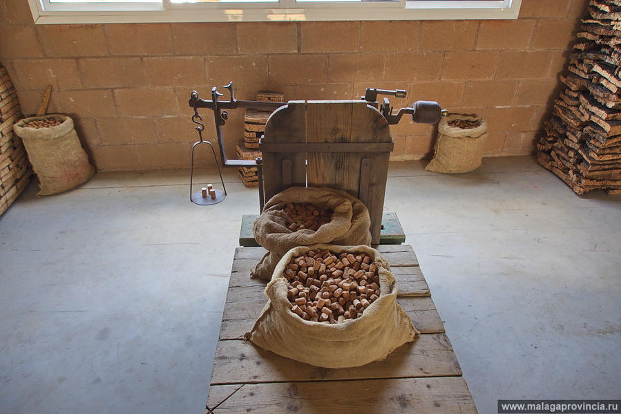 Пробковая фабрика в Ронде Ронда, Испания