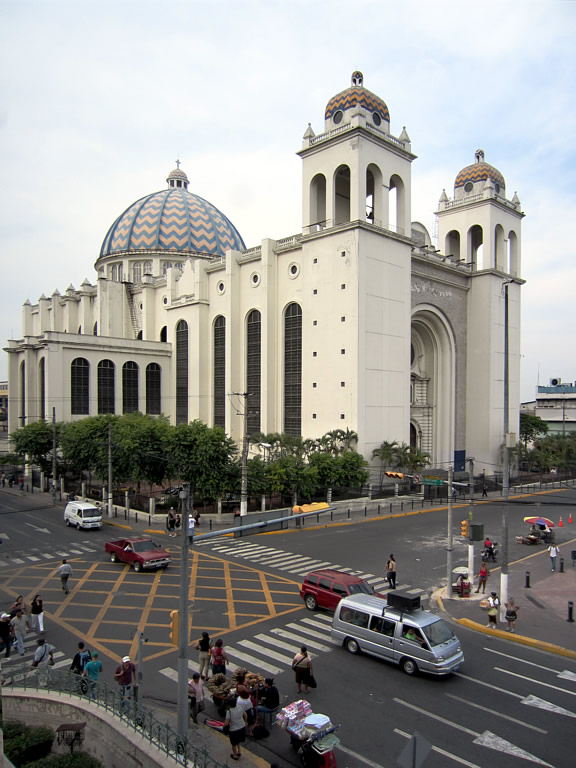 Центральный католический собор Сальвадора