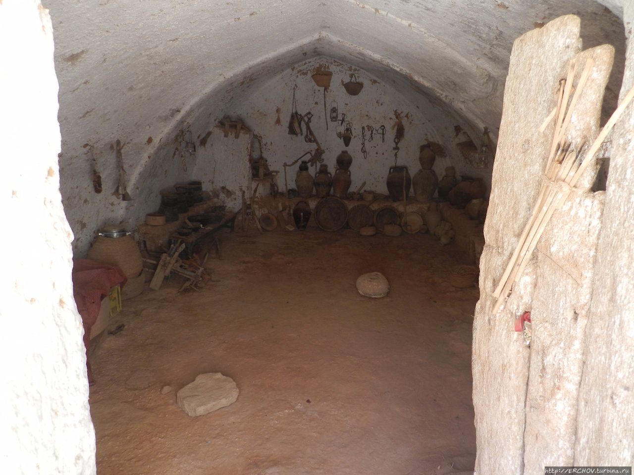 Экскурсия в Сахару. Ч — 2. В гостях у бабушки-троглодитки Матмата, Тунис