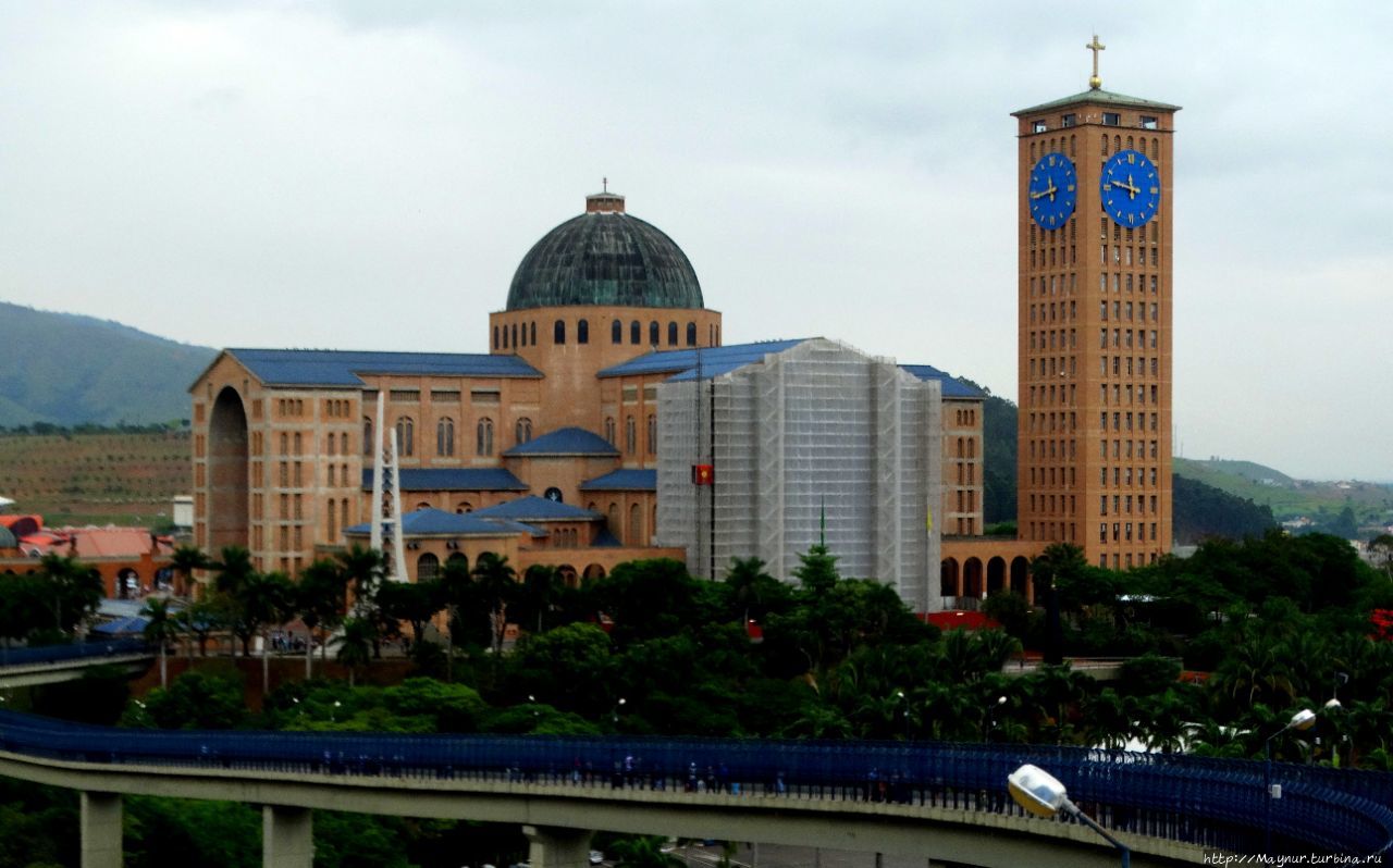 Национальное Святилище / Santuario Nacional de Aparecida