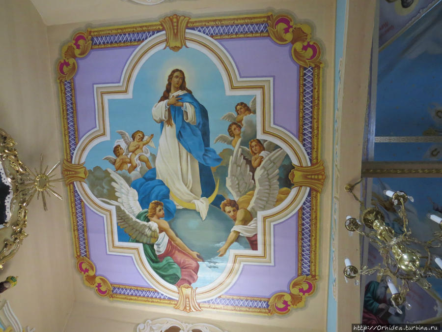 Церковь св. Василия Великого Кадобна, Украина