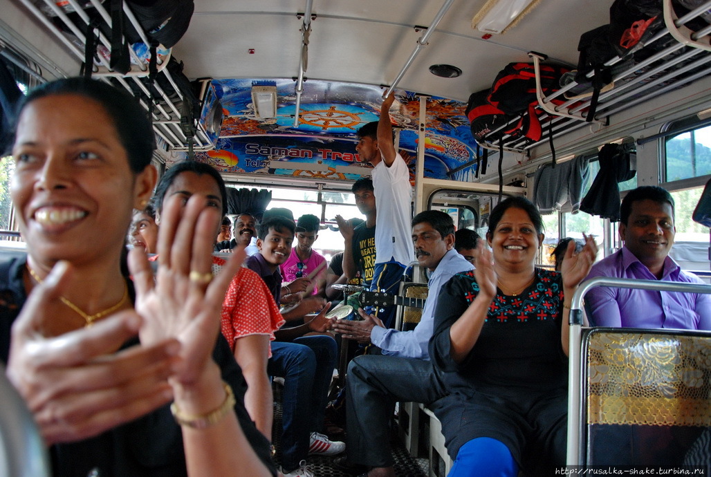 О гордых ланкийских автобусах