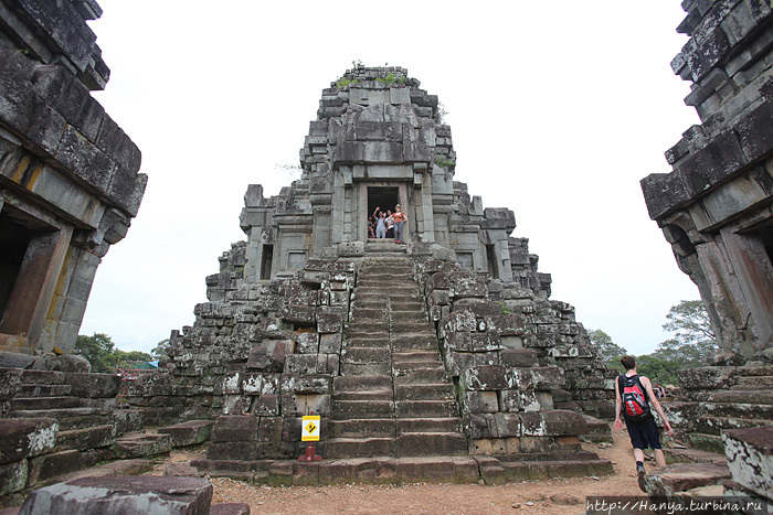 Храм Та Кео. Верхний ярус. Вид на центральную башню. Фото из интернета
