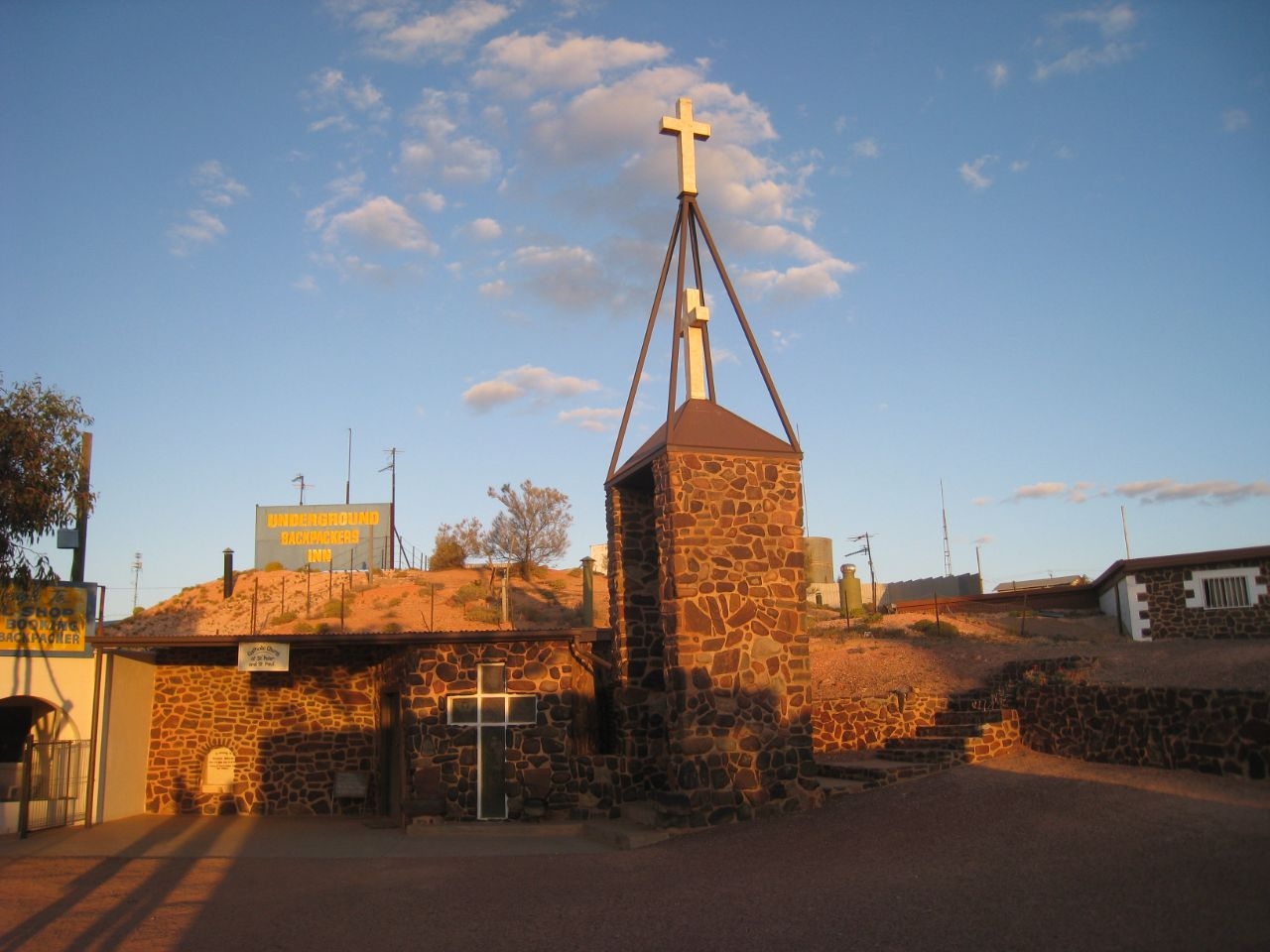 Католическая церковь Святого Петра и Павла Кубер-Педи, Австралия