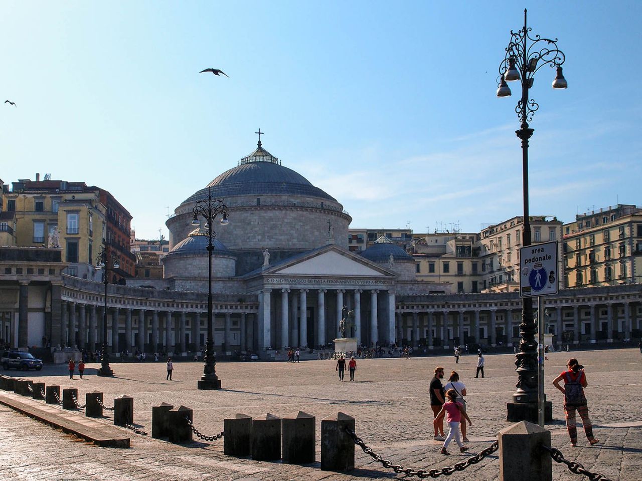 Исторический Центр города Неаполь Неаполь, Италия