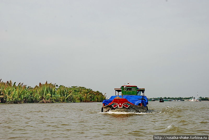 Серое небо, серая река... Лонгсюен, Вьетнам