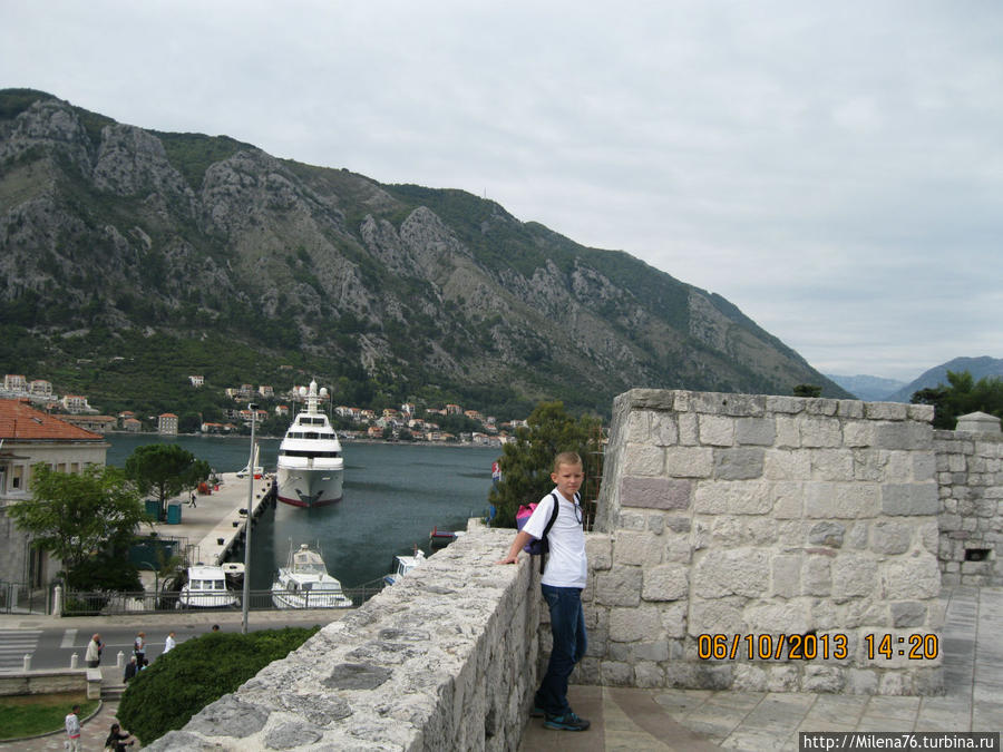 На крепостной стене Котор, Черногория