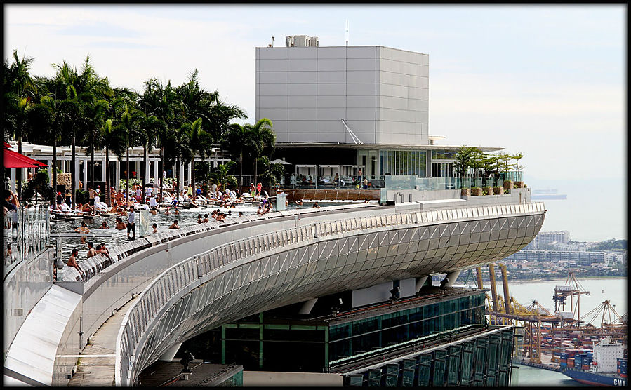 Самая известная смотровая площадка Сингапура Сингапур (город-государство)
