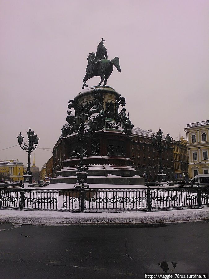 Памятник Николаю I на Исаакиевсклй площади Санкт-Петербург, Россия