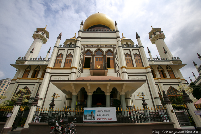 Главный фасад Мечети. Фото из интернета Сингапур (столица), Сингапур (город-государство)