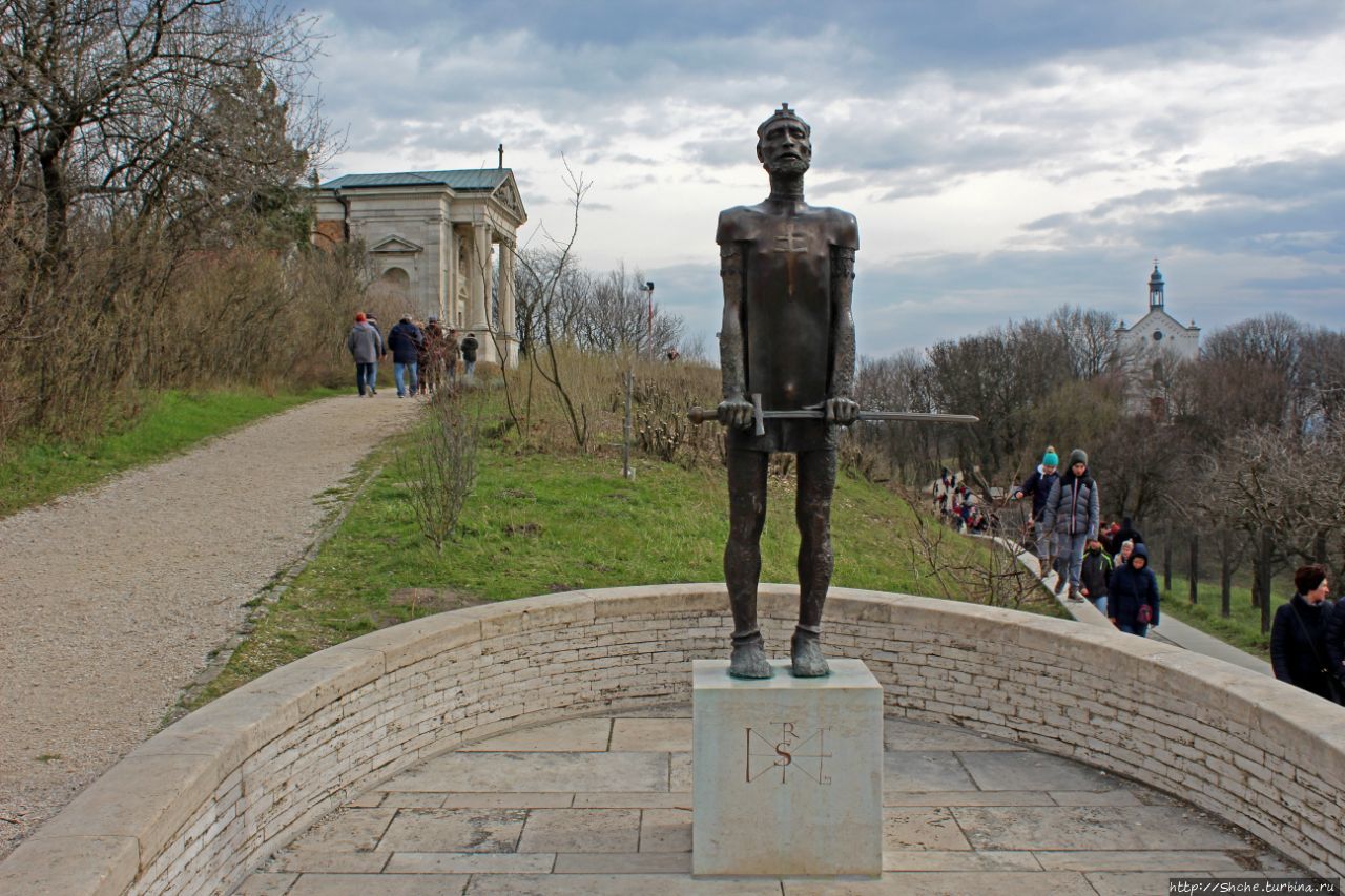Монумент 1000-летия Венгрии на холме святого Мартина