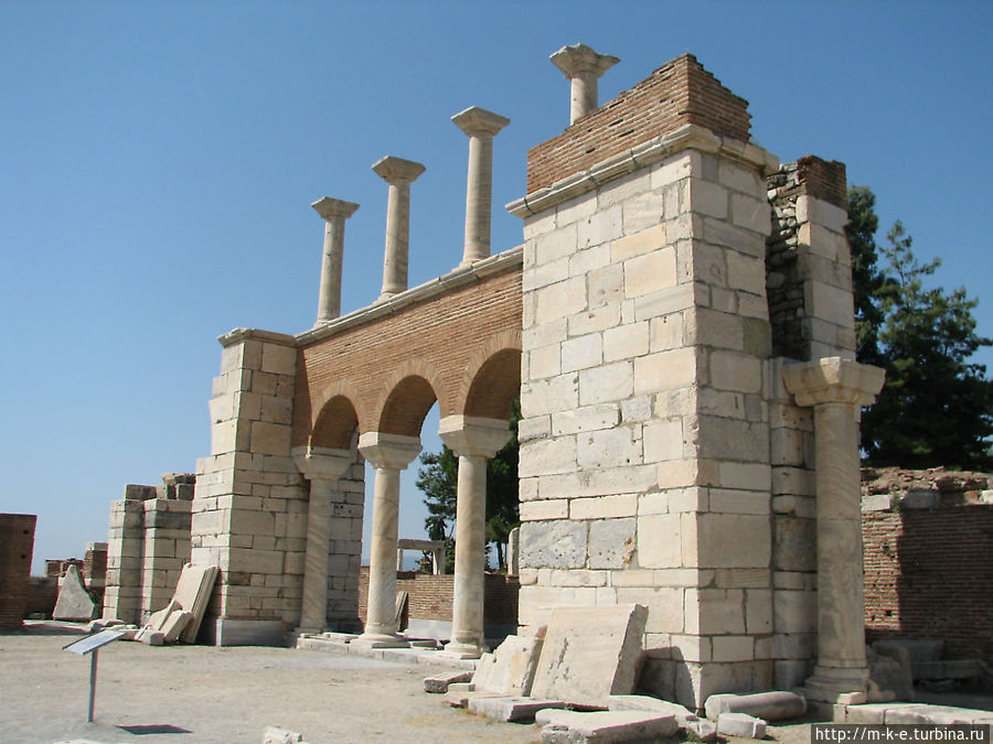 Южный портал базилики Сельчук, Турция