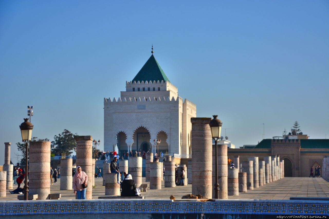 Башня Хасана и мемориал Рабат, Марокко