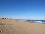 15 км песчаного пляжа в Ла-Мате