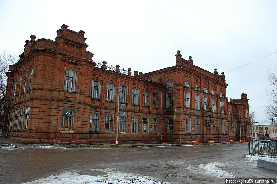 Здание женской гимназии Аткарск, Россия