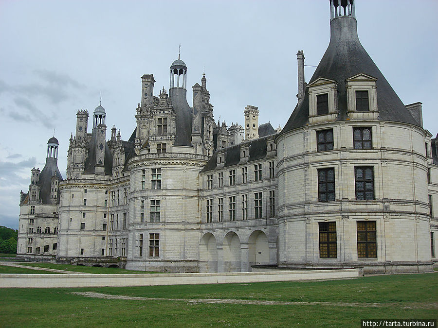 Замок Шамбор во всем своем великолепии Франция