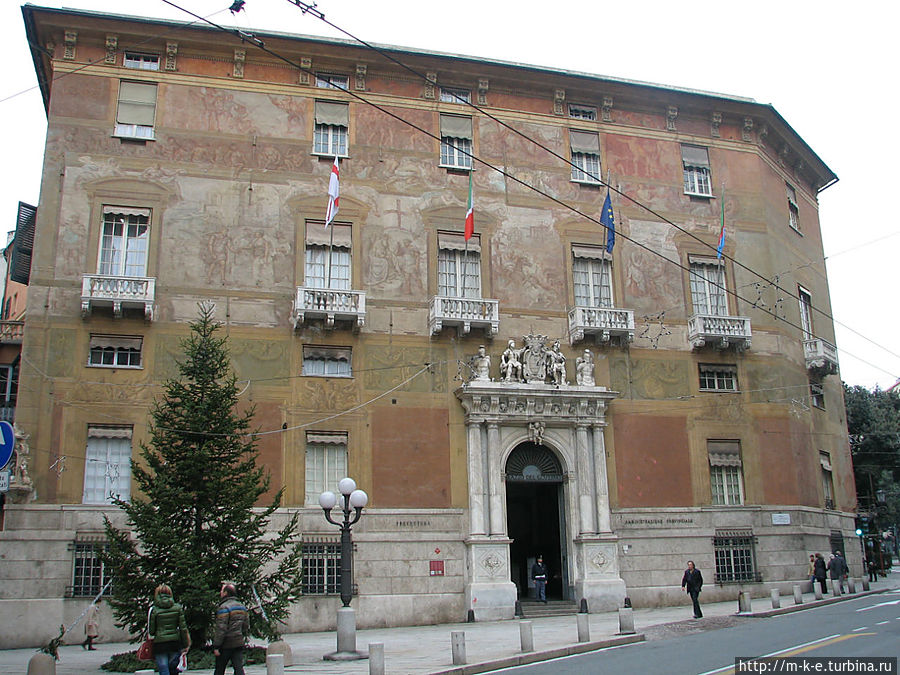 Дворец Дориа-Спинола