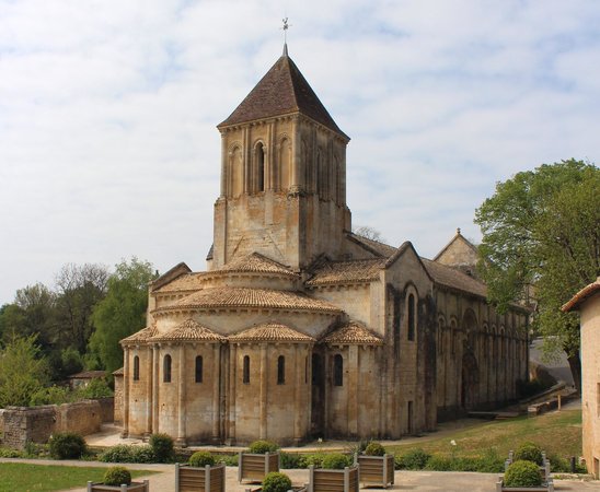 Церковь Сент-Илер-де-Мелль / Eglise Saint-Hilaire de Melle