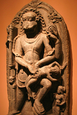 Древняя статуя Нарасимхи, убивающего Хиранья Кашьяпу. Из интернета