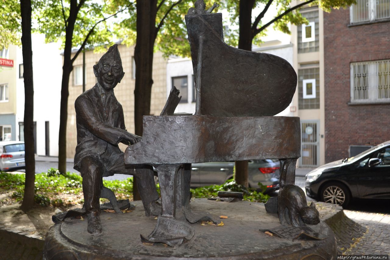 Памятник Юппу Шмитцу Кёльн, Германия
