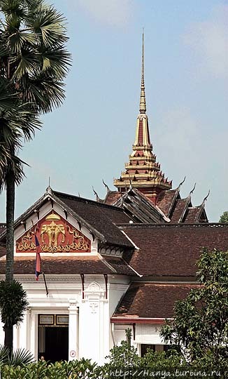 Дворцовый музей. Фото из интернета Луанг-Прабанг, Лаос