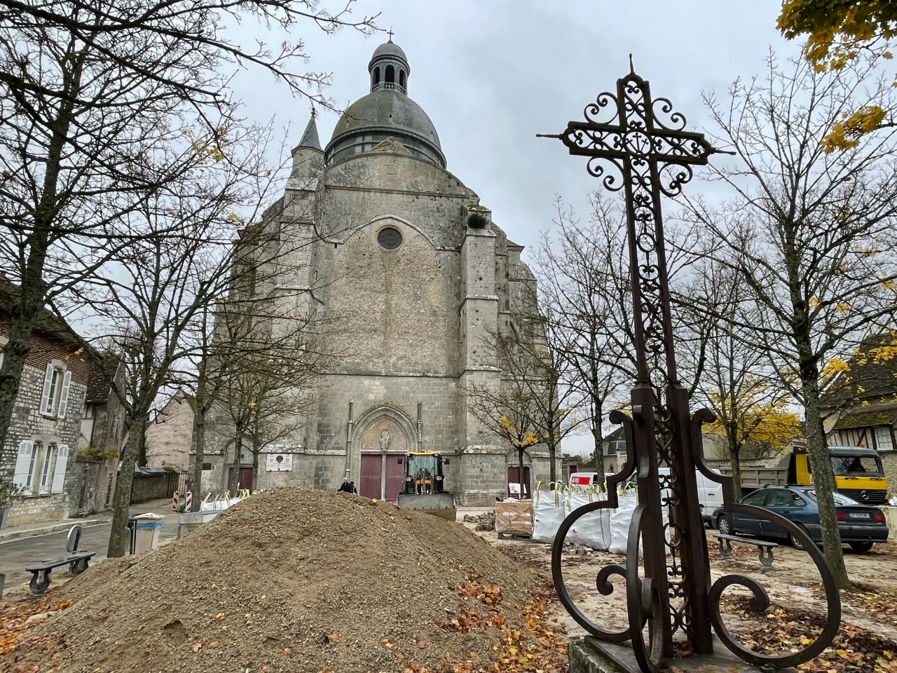 Соборная церковь Святого Кириаса / Collégiale St Quiriace