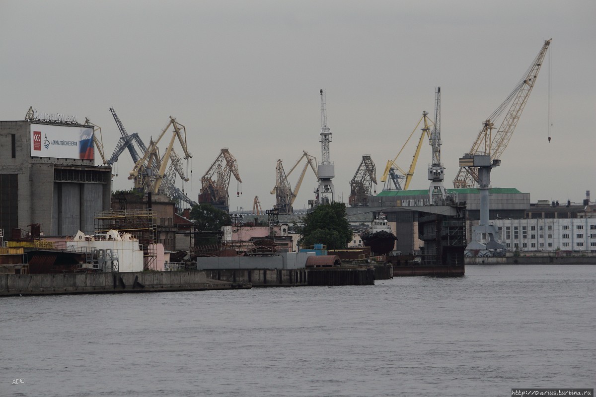 Прогулка по набережным Санкт-Петербурга Санкт-Петербург, Россия