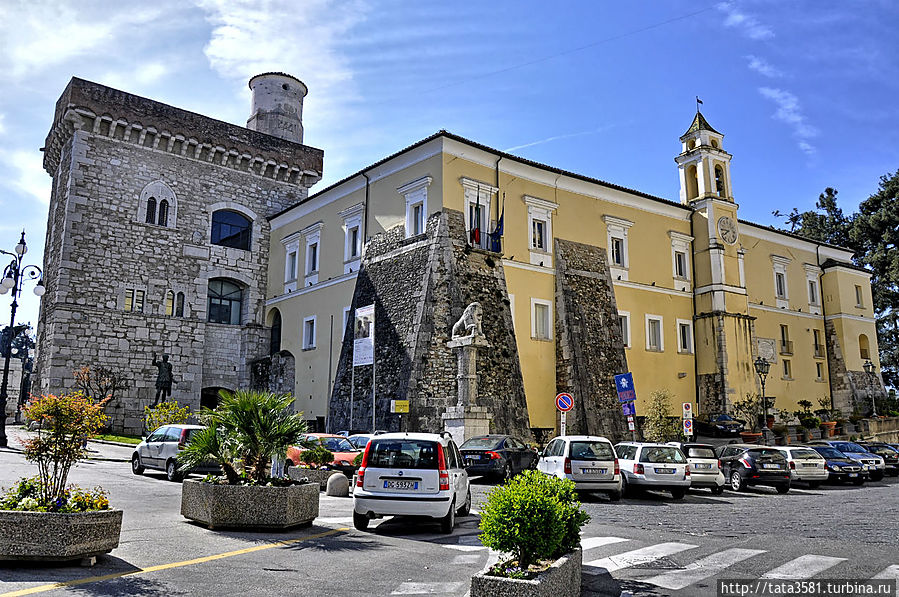 Замок приоров Беневенто, Италия