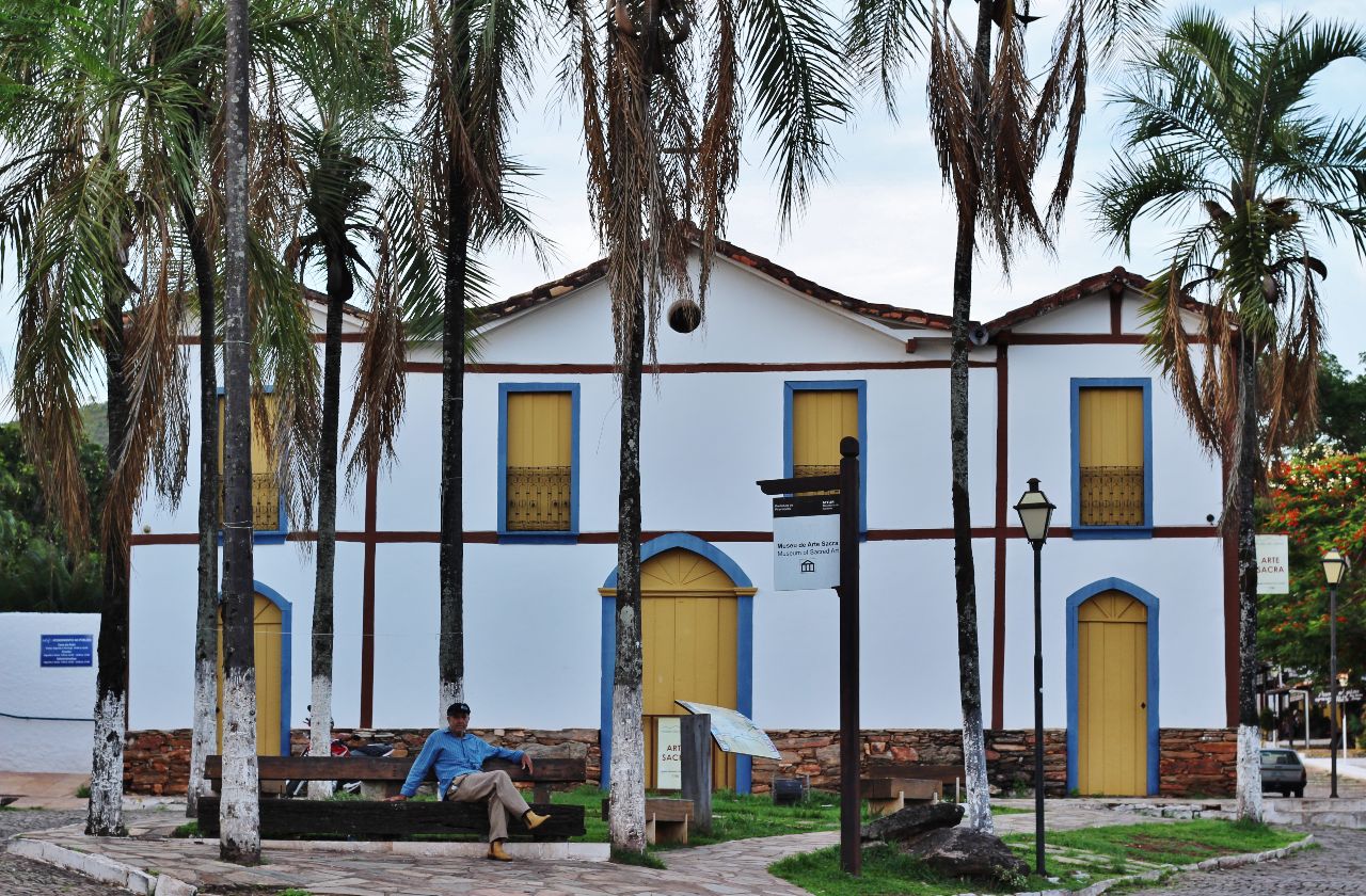 Церковь Кармо и Музей религиозного искусства Пиринополис, Бразилия