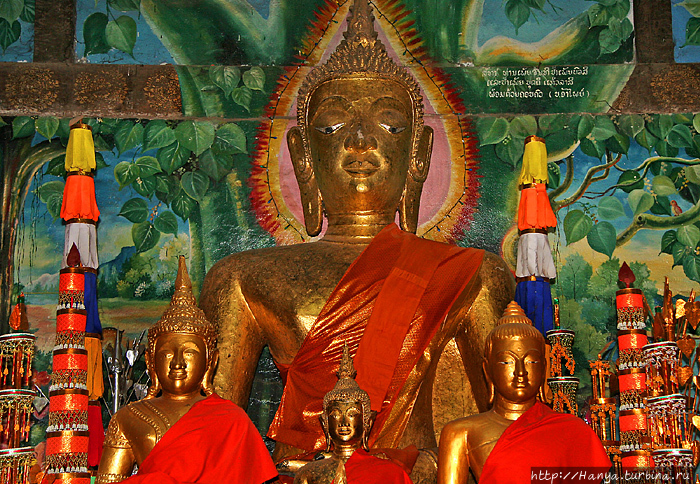Интерьер Сима Монастыря Открытого Сердца Ват Ахам. Фото из интернета