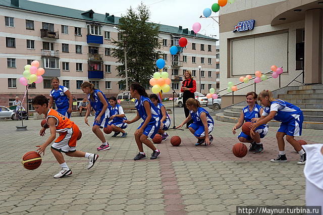 День  физкультурника    в   маленьком   городке Южно-Сахалинск, Россия